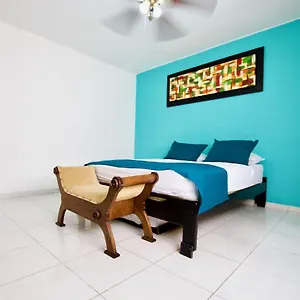 Quillahost Tropical Colombia